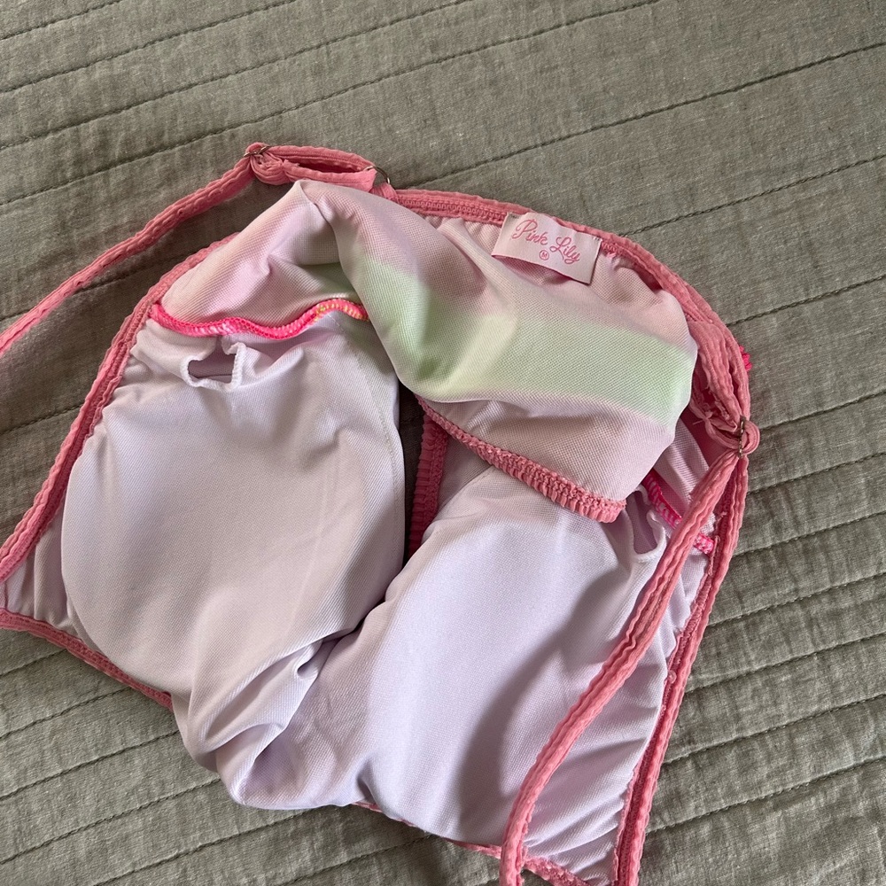 Pink Lily NWOT PINK AND GREEN COLOR BLOCK SWIM TOP - Picture 8 of 12